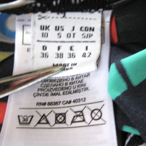 Adidas Originals Swimsuit Size Small - Picture 8 of 8